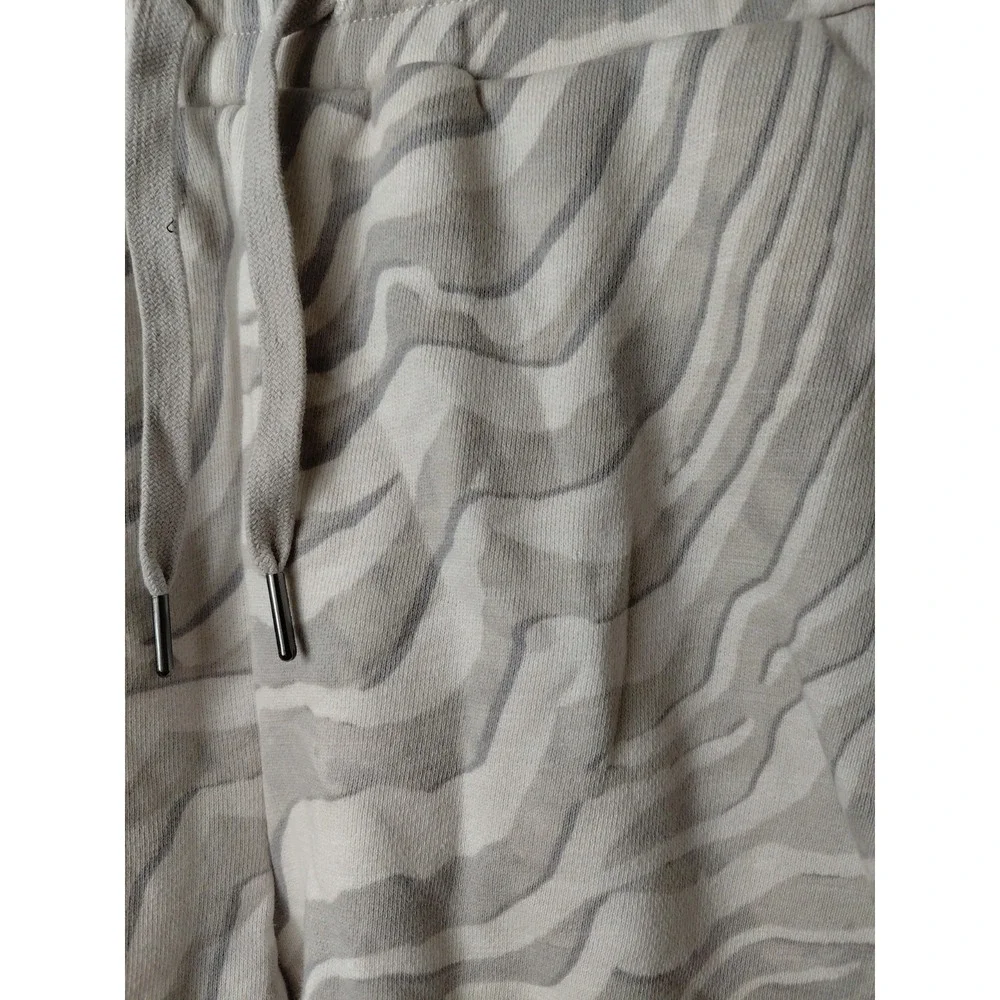 Sweaty Betty the essentials sweatshorts womens sz small‎ light grey zebra print